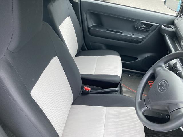 ミライースＬ　ＳＡIII１３インチフルホイールキャップ　マルチリフレクターハロゲンヘッドランプ　可倒式ドアミラー　自発光式デジタルメーターアンバーイルミネーションメーター　マニュアルエアコン（ダイヤル式）　キーレスエントリー（静岡県）の中古車