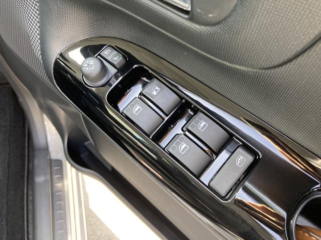 ムーヴキャンバスＧブラックインテリアＶＳ　ＳＡIII１４インチフルホイールキャップ　ＬＥＤヘッドランプ　キーフリーシステム　両側パワースライドドア　オートエアコン（プッシュ式）　オートライト　置きラクボックス（静岡県）の中古車