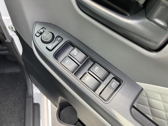 タントＸセレクション１４インチフルホイールキャップ　フルＬＥＤヘッドランプ　オート格納式カラードドアミラー　左側パワースライドドア　ＴＦＴカラーマルチインフォメーションディスプレイ　フルファブリックシート（静岡県）の中古車