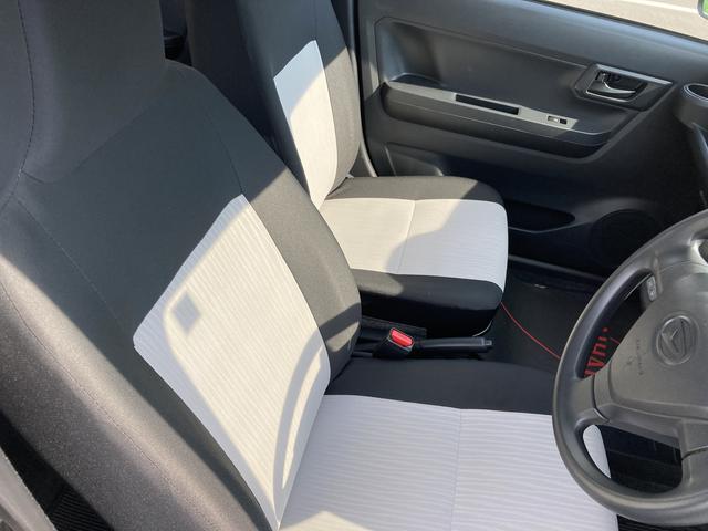 ミライースＬ　ＳＡIII１３インチフルホイールキャップ　マルチリフレクターハロゲンヘッドランプ　可倒式ドアミラー　自発光式デジタルメーターアンバーイルミネーションメーター　マニュアルエアコン（ダイヤル式）　キーレスエントリー（静岡県）の中古車