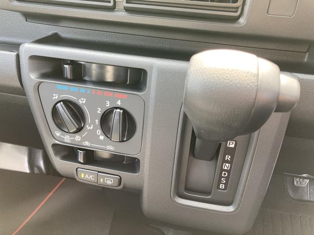 ハイゼットカーゴスペシャル２ＷＤ　ＣＶＴ　プリントレザーシート　アッパートレイ　ユースフルナット（３１か所）　マニュアルエアコン（静岡県）の中古車