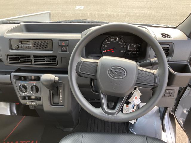 ハイゼットカーゴスペシャル２ＷＤ　ＣＶＴ　プリントレザーシート　アッパートレイ　ユースフルナット（３１か所）　マニュアルエアコン（静岡県）の中古車