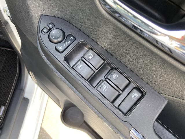 タントカスタムＸ１４インチアルミホイール　大型エアロバンパー　フルＬＥＤヘッドランプ　オート格納式カラードドアミラー　両側パワースライドドア　キーフリーシステム　プッシュボタンスタート（静岡県）の中古車