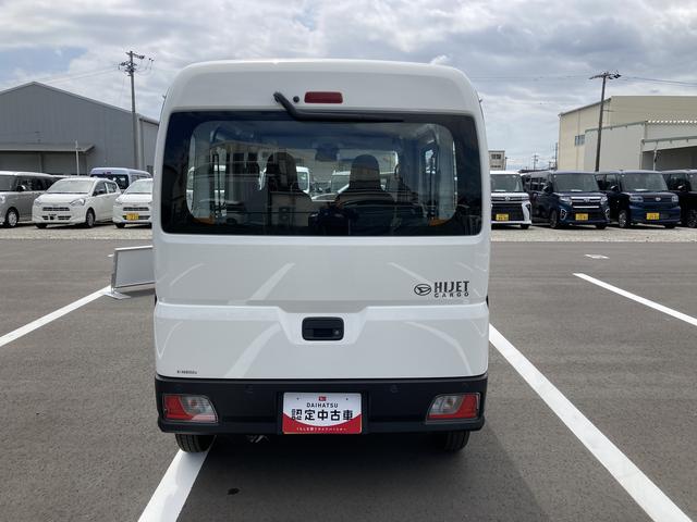ハイゼットカーゴスペシャル２ＷＤ　ＣＶＴ　プリントレザーシート　アッパートレイ　ユースフルナット（３１か所）（静岡県）の中古車