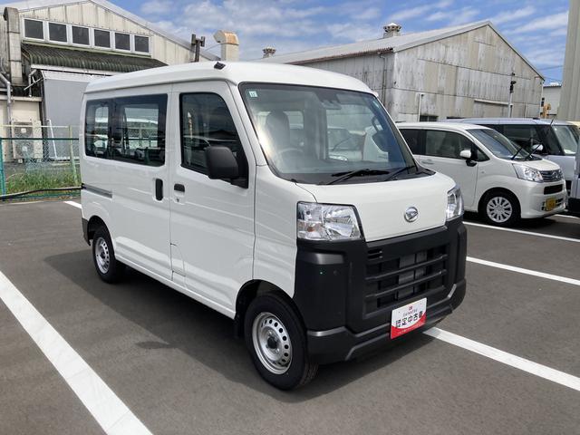 ハイゼットカーゴスペシャル２ＷＤ　ＣＶＴ　プリントレザーシート　アッパートレイ　ユースフルナット（３１か所）（静岡県）の中古車