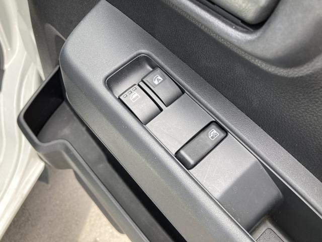 ハイゼットカーゴスペシャル２ＷＤ　ＣＶＴ　プリントレザーシート　アッパートレイ　ユースフルナット（３１か所）（静岡県）の中古車