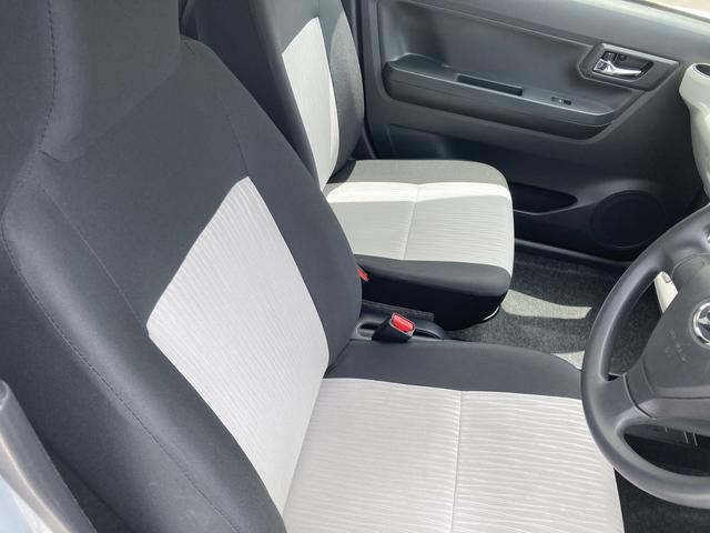 ミライースＸ　ＳＡIII１４インチフルホイールキャップ　ＬＥＤヘッドランプ　電動格納式（カラード）ドアミラー　自発光式デジタルメーターブルーイルミネーションメーター　マニュアルエアコン（ダイヤル式）　キーレスエントリー（静岡県）の中古車