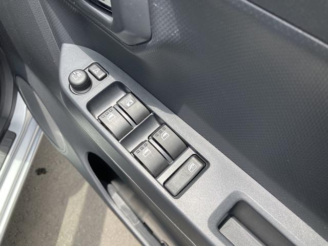 ミライースＸ　ＳＡIII１４インチフルホイールキャップ　ＬＥＤヘッドランプ　電動格納式（カラード）ドアミラー　自発光式デジタルメーターブルーイルミネーションメーター　マニュアルエアコン（ダイヤル式）　キーレスエントリー（静岡県）の中古車