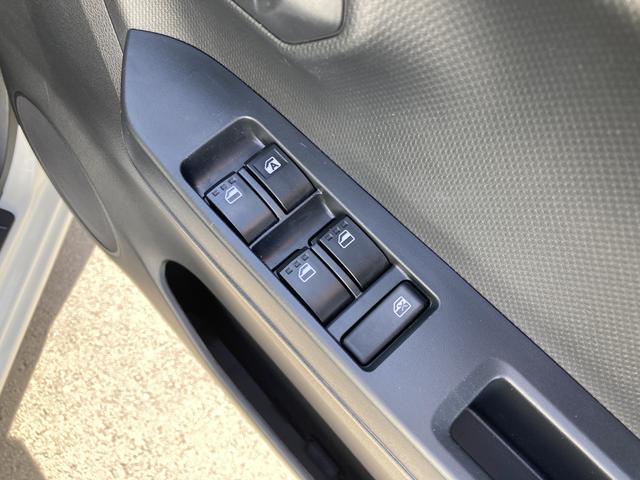 ミライースＬ　ＳＡIII　１０ｔｈアニバーサリーエディション１３インチフルホイールキャップ　マルチリフレクターハロゲンヘッドランプ　可倒式ドアミラー　自発光式デジタルメーターアンバーイルミネーションメーター　マニュアルエアコン（ダイヤル式）　キーレスエントリー（静岡県）の中古車