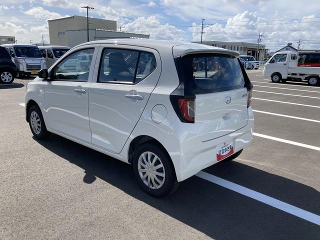 ミライースＬ　ＳＡIII１３インチフルホイールキャップ　マルチリフレクターハロゲンヘッドランプ　可倒式ドアミラー　自発光式デジタルメーターアンバーイルミネーションメーター　マニュアルエアコン（ダイヤル式）　キーレスエントリー（静岡県）の中古車
