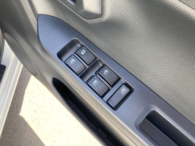 ミライースＬ　ＳＡIII１３インチフルホイールキャップ　マルチリフレクターハロゲンヘッドランプ　可倒式ドアミラー　自発光式デジタルメーターアンバーイルミネーションメーター　マニュアルエアコン（ダイヤル式）　キーレスエントリー（静岡県）の中古車