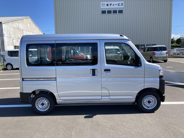 ハイゼットカーゴスペシャル２ＷＤ　ＣＶＴ　プリントレザーシート　アッパートレイ　ユースフルナット（３１か所）（静岡県）の中古車