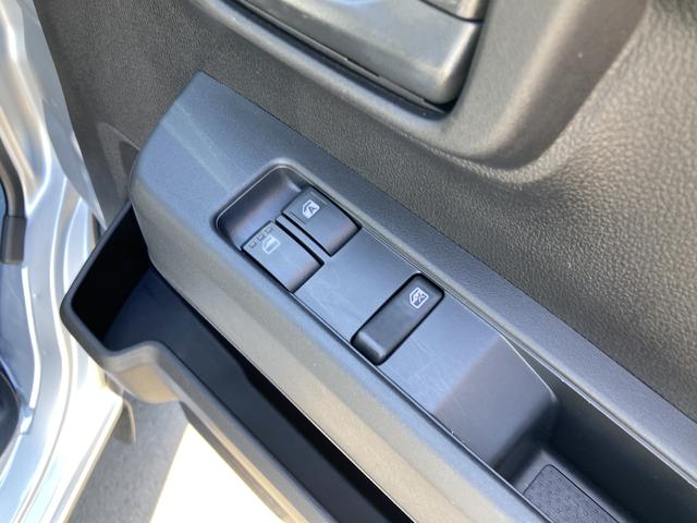 ハイゼットカーゴスペシャル２ＷＤ　ＣＶＴ　プリントレザーシート　アッパートレイ　ユースフルナット（３１か所）（静岡県）の中古車