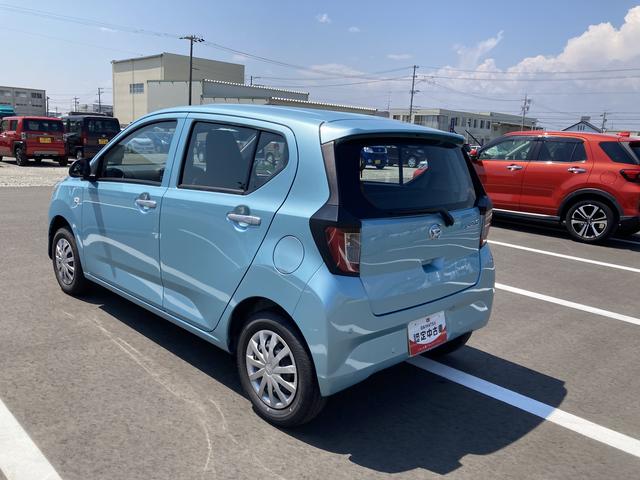 ミライースＬ　ＳＡIII１３インチフルホイールキャップ　マルチリフレクターハロゲンヘッドランプ　可倒式ドアミラー　自発光式デジタルメーターアンバーイルミネーションメーター　マニュアルエアコン（ダイヤル式）　キーレスエントリー（静岡県）の中古車