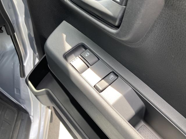 ハイゼットカーゴＤＸＭＴ　撥水フルファブリックシート表皮　オーバーヘッドシェルフ　アッパートレイ　キーレスエントリー　ユースフルナット（３１ヶ所）（静岡県）の中古車