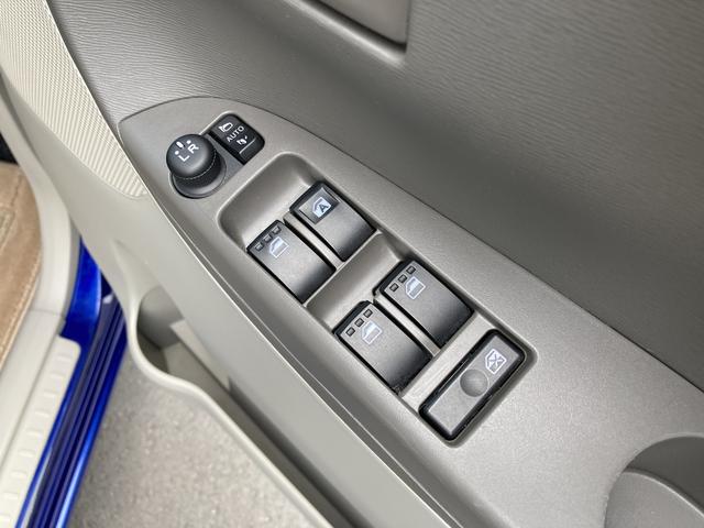 タントＸ　ＳＡIIIキーフリーシステム　パワースライドドア（左側）　オートエアコン（プッシュ式）　オートライト　ハロゲンヘッドランプ　マルチインフォメーションディスプレイ（静岡県）の中古車