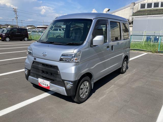 ハイゼットカーゴクルーズＳＡIIIＭＴ　４ＷＤ　オーバーヘッドシェルフ　１２インチフルホイールキャップ　撥水フルファヴリックシート表皮　キーレスエントリー　マニュアルエアコン（静岡県）の中古車