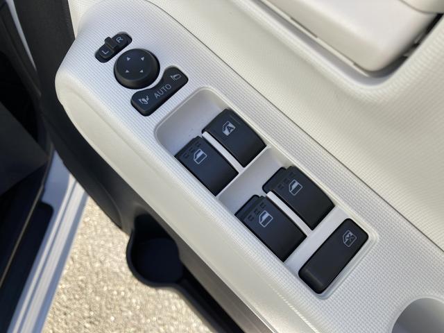 ムーヴキャンバスストライプスＸ　ナビ付ナビ付　１４インチフルホイールキャップ　キーフリーシステム　プッシュボタンスタート　ＵＶカットガラス　両側パワースライドドア　ハロゲンヘッドライト　ラゲージアンダーボックス（静岡県）の中古車