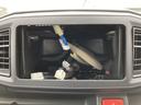 １３インチフルホイールキャップ　マルチリフレクターハロゲンヘッドランプ　可倒式ドアミラー　自発光式デジタルメーターアンバーイルミネーションメーター　マニュアルエアコン（ダイヤル式）　キーレスエントリー（静岡県）の中古車