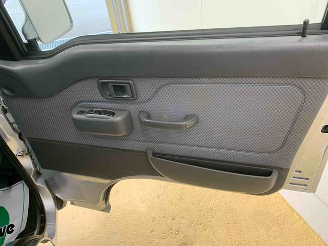 ハイゼットトラックＥＸＴ　ラジオ４ＷＤ　５ＭＴ　保証付き　記録簿　取扱説明書　バッテリー新品　キーレスエントリー　ワンオーナー　エアコン　パワーステアリング　パワーウィンドウ　ＣＤ（静岡県）の中古車
