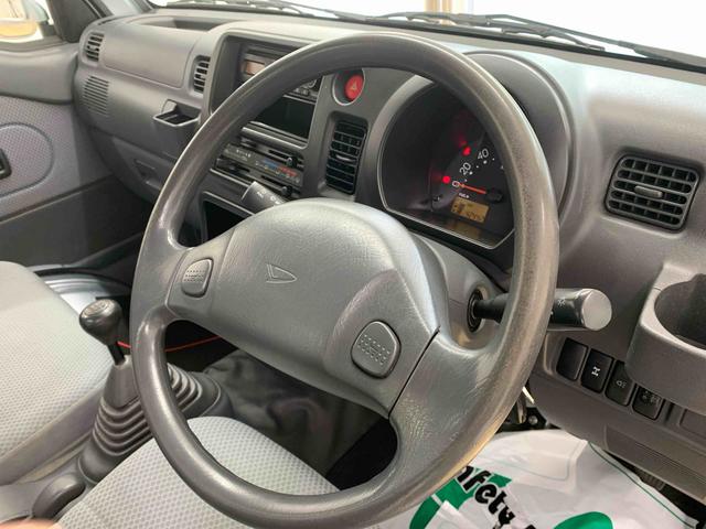 ハイゼットトラックＥＸＴ　ラジオ４ＷＤ　５ＭＴ　保証付き　記録簿　取扱説明書　バッテリー新品　キーレスエントリー　ワンオーナー　エアコン　パワーステアリング　パワーウィンドウ　ＣＤ（静岡県）の中古車
