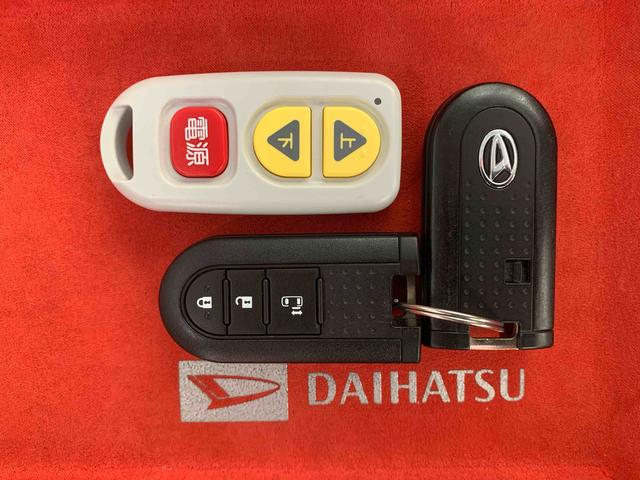 タントウェルカムシート　Ｘ　ＳＡIII　ナビ　４ＷＤ　保証付きまごころ保証１年付き　記録簿　取扱説明書　　衝突被害軽減システム　スマートキー　オートマチックハイビーム　ＥＴＣ　レーンアシスト　エアバッグ　エアコン　パワーステアリング　パワーウィンドウ（静岡県）の中古車