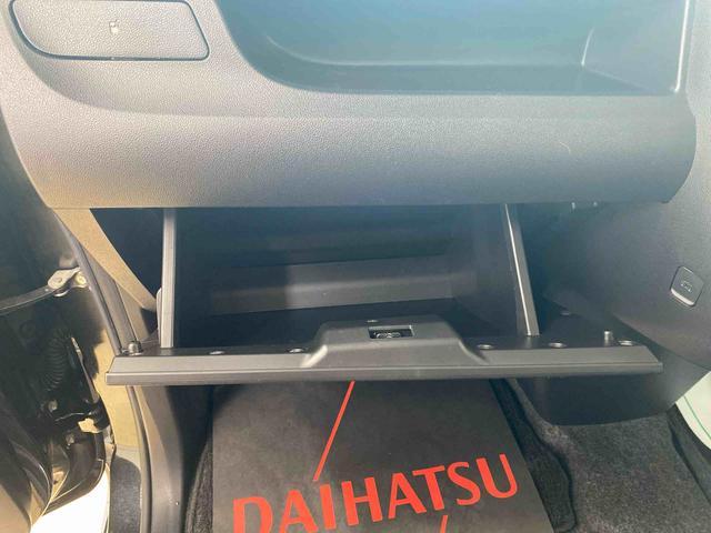 タントカスタムＸ　トップエディションＳＡIII　タイヤ新品保証付きまごころ保証１年付き　記録簿　取扱説明書　ナビ　バックカメラ　スマートキー　アルミホイール　エアバッグ　エアコン　パワーステアリング　パワーウィンドウ　ＡＢＳ（静岡県）の中古車