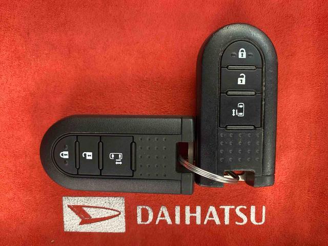 タントカスタムＸ　トップエディションＳＡIII　タイヤ新品保証付きまごころ保証１年付き　記録簿　取扱説明書　ナビ　バックカメラ　スマートキー　アルミホイール　エアバッグ　エアコン　パワーステアリング　パワーウィンドウ　ＡＢＳ（静岡県）の中古車