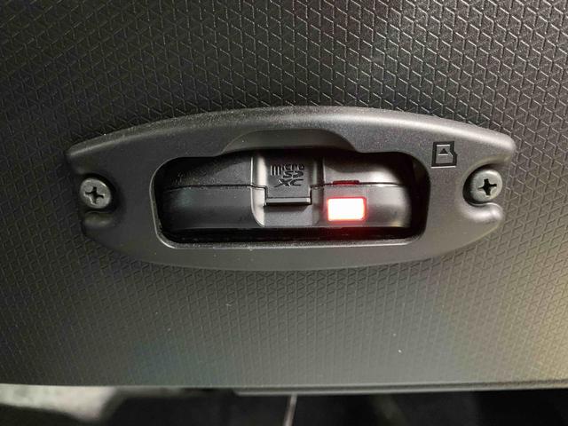 タントカスタムＲＳ　ＥＴＣ　保証付きナビ　ドラレコ　バックカメラ（静岡県）の中古車