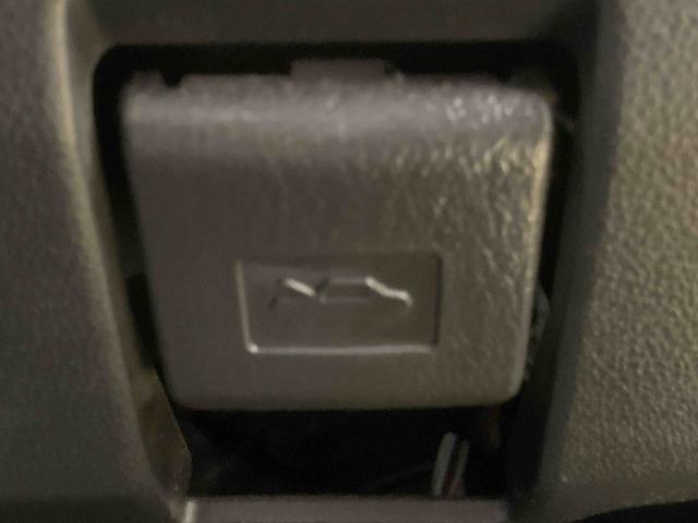 パッソモーダ　Ｓ　トヨタ純正ナビ　バックカメラ　ＥＴＣまごころ保証（納車日から１年・走行距離無制限）付き　トヨタ純正ナビ　ＥＴＣ　バックカメラ　オートエアコン　電動格納ドアミラー　キーフリー　ＬＥＤヘッドライト　エアバッグ　ＡＢＳ　パワステ（静岡県）の中古車