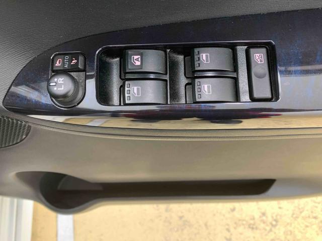 タントカスタムＸ　トップエディションＶＳ　ＳＡIII　　保証付きナビ　バックカメラ（静岡県）の中古車