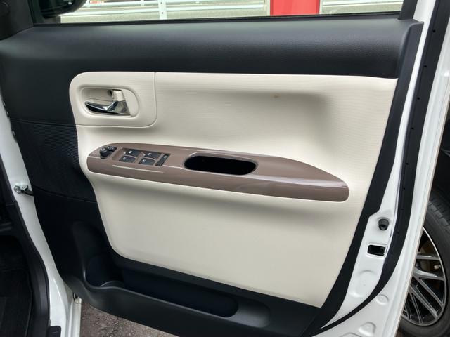 ムーヴキャンバスＧメイクアップＶＳ　ＳＡIII１４インチフルホイールキャップ　ＬＥＤヘッドランプ　キーフリーシステム　両側パワースライドドア　オートエアコン（プッシュ式）　オートライト　置きラクボックス（静岡県）の中古車