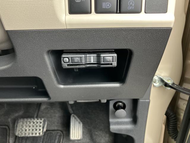 ムーヴキャンバスＧホワイトアクセントＶＳ　ＳＡIII１４インチフルホイールキャップ　ＬＥＤヘッドランプ　キーフリーシステム　両側パワースライドドア　オートエアコン（プッシュ式）　オートライト　置きラクボックス（静岡県）の中古車