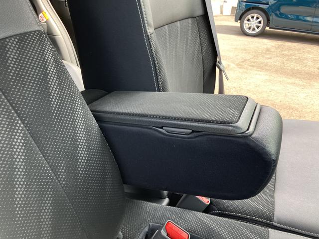 タントカスタムＲＳ　トップエディションＳＡII１５インチアルミホイール　大型エアロバンパー　ＬＥＤヘッドランプ　オート格納式カラードドアミラー　本革巻ステアリングホイール　両側パワースライドドア（静岡県）の中古車