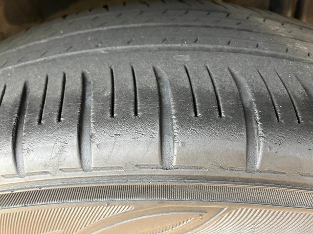 ロッキープレミアム１７インチアルミホイール　ＵＶＩＲカット遮音ガラス　フルＬＥＤヘッドランプ　キーフリーシステム　革巻きステアリングホイール　本革シフトノブ　アクティブマルチインフォメーションメーター（静岡県）の中古車
