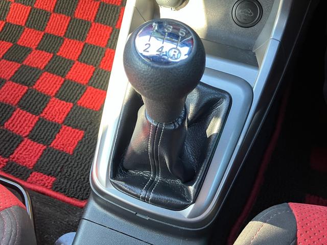 コペンローブ　ＳＭＴ　キーフリーシステム　オートエアコン（プッシュ式）　電動ルーフ　パワーウィンドウ　ＬＥＤヘッドライト　バケットシート（静岡県）の中古車