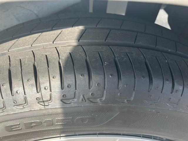 ミライースL SAIII13インチフルホイールキャップ マルチリフレクターハロゲンヘッドランプ 可倒式ドアミラー 自発光式デジタルメーターアンバーイルミネーションメーター マニュアルエアコン(ダイヤル式) キーレスエントリー(静岡県)の中古車