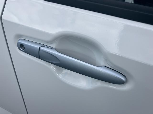 ミライースL SAIII13インチフルホイールキャップ マルチリフレクターハロゲンヘッドランプ 可倒式ドアミラー 自発光式デジタルメーターアンバーイルミネーションメーター マニュアルエアコン(ダイヤル式) キーレスエントリー(静岡県)の中古車