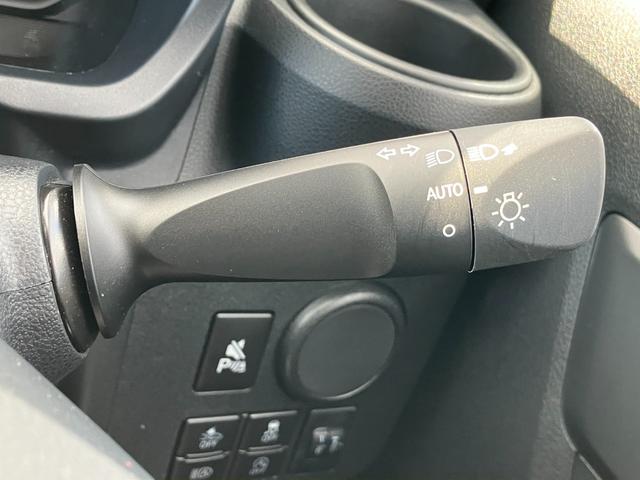 ミライースL SAIII13インチフルホイールキャップ マルチリフレクターハロゲンヘッドランプ 可倒式ドアミラー 自発光式デジタルメーターアンバーイルミネーションメーター マニュアルエアコン(ダイヤル式) キーレスエントリー(静岡県)の中古車