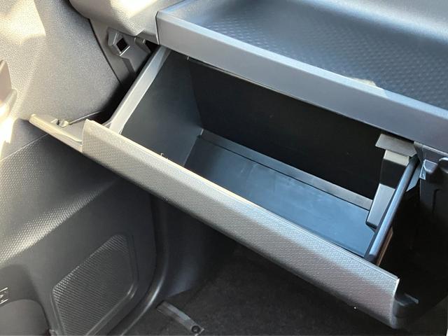 タントカスタムＸ１４インチアルミホイール　大型エアロバンパー　フルＬＥＤヘッドランプ　オート格納式カラードドアミラー　両側パワースライドドア　キーフリーシステム　プッシュボタンスタート（静岡県）の中古車