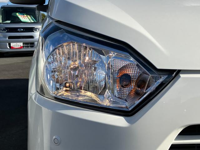 ミライースＬ　ＳＡIII１３インチフルホイールキャップ　マルチリフレクターハロゲンヘッドランプ　可倒式ドアミラー　自発光式デジタルメーターアンバーイルミネーションメーター　マニュアルエアコン（ダイヤル式）　キーレスエントリー（静岡県）の中古車