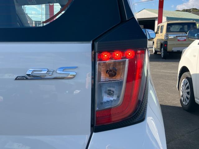 ミライースＬ　ＳＡIII１３インチフルホイールキャップ　マルチリフレクターハロゲンヘッドランプ　可倒式ドアミラー　自発光式デジタルメーターアンバーイルミネーションメーター　マニュアルエアコン（ダイヤル式）　キーレスエントリー（静岡県）の中古車