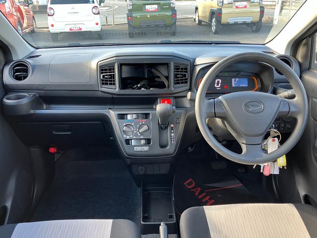 ミライースＬ　ＳＡIII１３インチフルホイールキャップ　マルチリフレクターハロゲンヘッドランプ　可倒式ドアミラー　自発光式デジタルメーターアンバーイルミネーションメーター　マニュアルエアコン（ダイヤル式）　キーレスエントリー（静岡県）の中古車