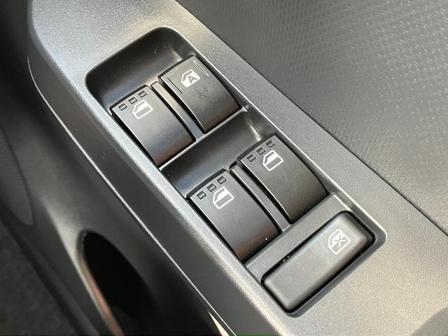 ミライースＬ　ＳＡIII１３インチフルホイールキャップ　マルチリフレクターハロゲンヘッドランプ　可倒式ドアミラー　自発光式デジタルメーターアンバーイルミネーションメーター　マニュアルエアコン（ダイヤル式）　キーレスエントリー（静岡県）の中古車