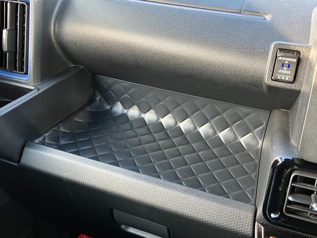 タントカスタムＸスタイルセレクションスマートアシスト　キーフリーシステム　ＬＥＤヘッドライト　両側パワースライドドア　コーナーセンサー　ミラクルオープンドア　シートバックテーブル（静岡県）の中古車