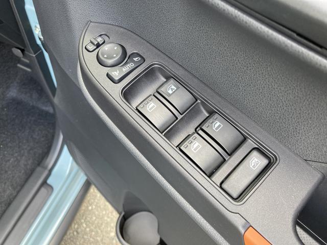 タントファンクロスターボ　ナビ付ナビ　１５インチアルミホイール　キーフリーシステム　プッシュボタンスタート　オートエアコン（プッシュ式）　フルＬＥＤヘッドランプ　オート格納式カラードドアミラー　本革巻ステアリングホイール（静岡県）の中古車