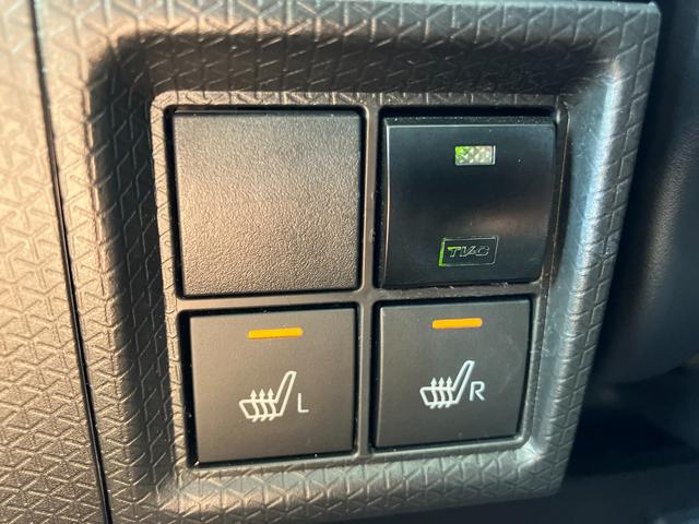 タントカスタムＲＳスタイルセレクション１５インチアルミホイール　キーフリーシステム　プッシュボタンスタート　オートエアコン（プッシュ式）　フルＬＥＤヘッドランプ　オート格納式カラードドアミラー　本革巻ステアリングホイール（静岡県）の中古車