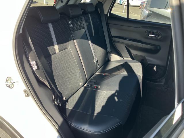 ロッキープレミアム１７インチアルミホイール　ＵＶＩＲカット遮音ガラス　フルＬＥＤヘッドランプ　キーフリーシステム　革巻きステアリングホイール　本革シフトノブ　アクティブマルチインフォメーションメーター（静岡県）の中古車