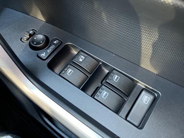 ロッキープレミアム１７インチアルミホイール　ＵＶＩＲカット遮音ガラス　フルＬＥＤヘッドランプ　キーフリーシステム　革巻きステアリングホイール　本革シフトノブ　アクティブマルチインフォメーションメーター（静岡県）の中古車