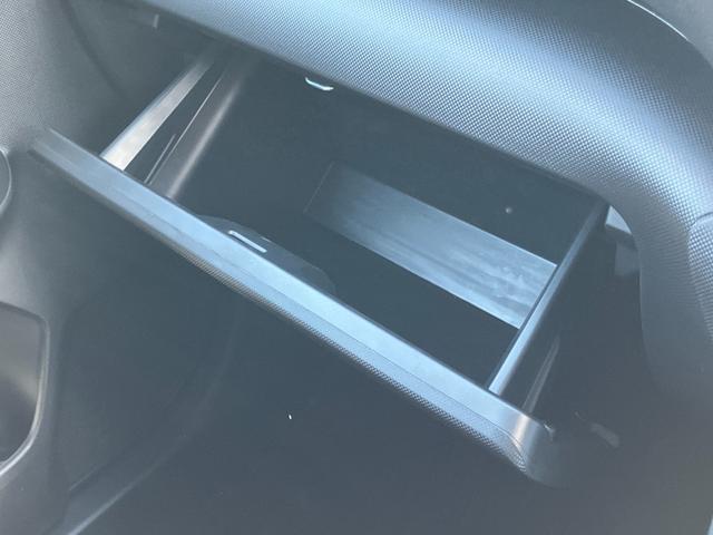 ロッキープレミアム１７インチアルミホイール　ＵＶＩＲカット遮音ガラス　フルＬＥＤヘッドランプ　キーフリーシステム　革巻きステアリングホイール　本革シフトノブ　アクティブマルチインフォメーションメーター（静岡県）の中古車